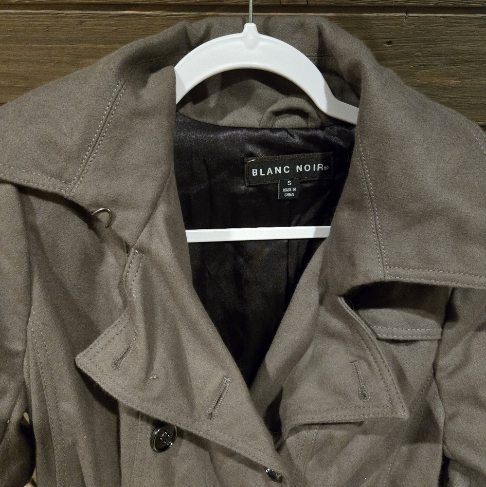 New blanc noir buckle trench - Picture 2 of 4